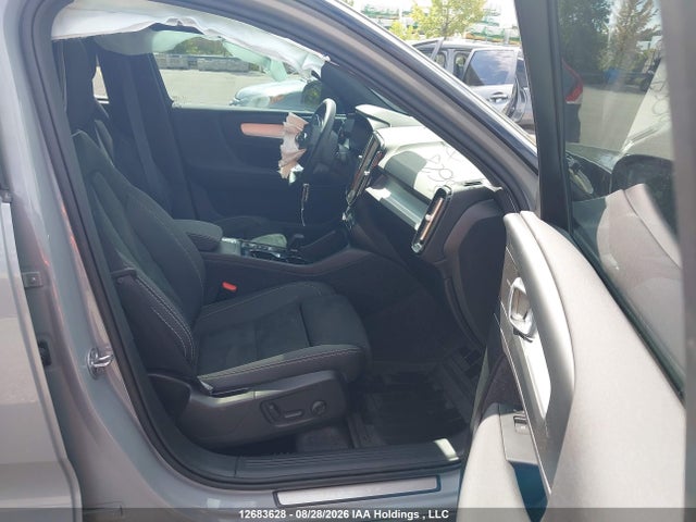 Volvo Xc40 Ultra 2026 YV4L12UD0T2802556 Image 5