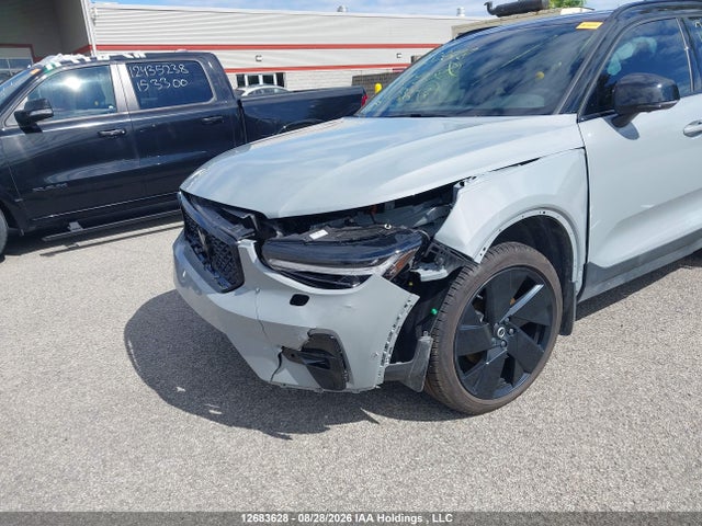Volvo Xc40 Ultra 2026 YV4L12UD0T2802556 Image 6