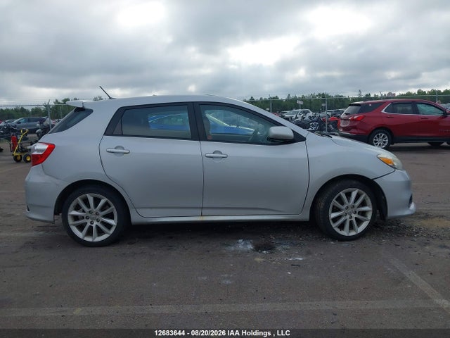 12683644 :رقم المزاد ، 2T1ME4EE3BC006575 vin ، 2011 Toyota Matrix Xrs مزاد بيع