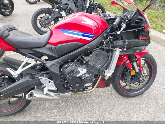Honda CBR650 R 2025 MLHRH1569S5100166 Image 21