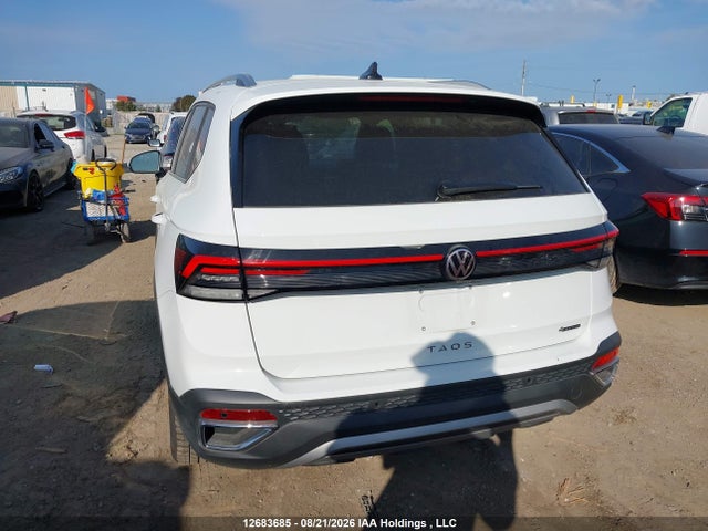 Volkswagen TAOS SE 2026 3VVUC7B21TM024732 Image 16
