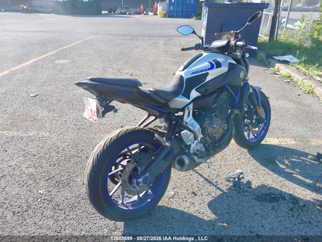 Yamaha FZ07 2016 JYARM06N6GA001863 Image 4