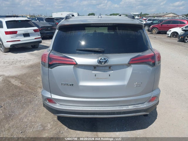 Toyota Rav4 Xle 2017 2T3RFREV6HW610989 Image 16
