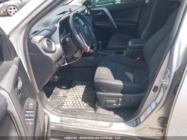 Toyota Rav4 Xle 2017 2T3RFREV6HW610989 Image 18
