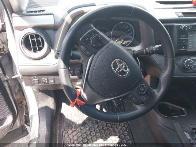 Toyota Rav4 Xle 2017 2T3RFREV6HW610989 Image 19