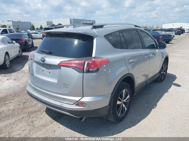 Toyota Rav4 Xle 2017 2T3RFREV6HW610989 Image 4