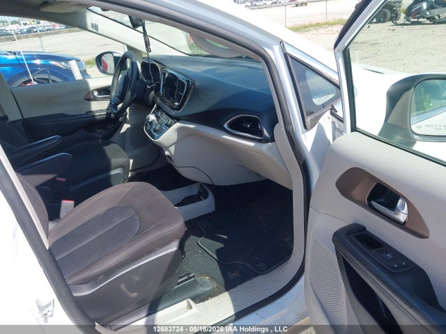 Chrysler Grand Caravan Sxt 2022 2C4RC1ZG3NR118786 Image 5