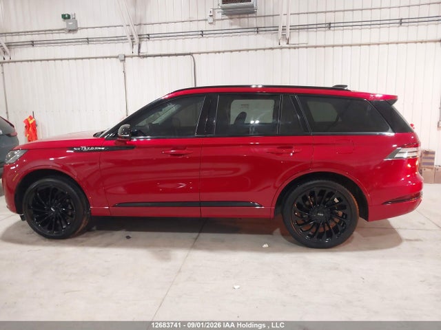 Lincoln Aviator Reserve 2025 5LM5J7XC6SGL31499 Image 14