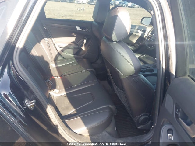 12683749 :رقم المزاد ، WAUBFCFL9FN032562 vin ، 2015 Audi A4 2.0t Komfort Plus مزاد بيع