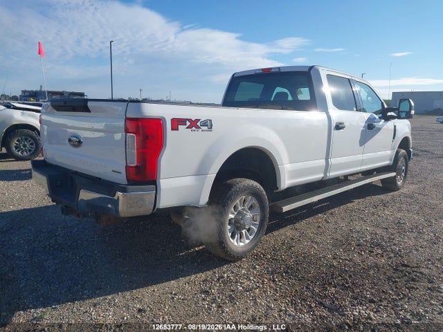 Ford F350 Super Duty 2018 1FT8W3B60JEB76846 Image 4