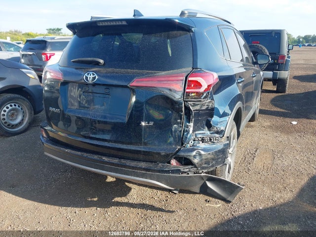 12683796 :رقم المزاد ، 2T3WFREV7JW480357 vin ، 2018 Toyota Rav4 Adventure/xle مزاد بيع