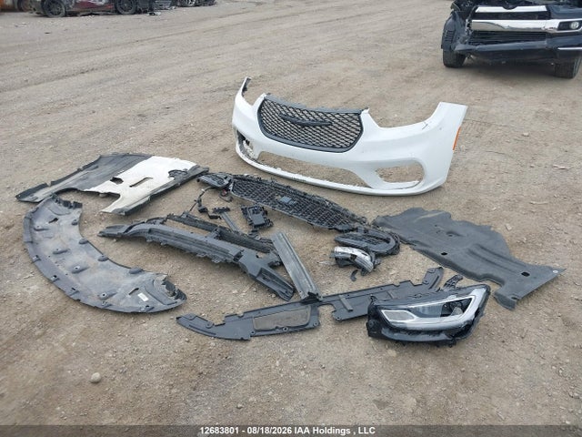 Chrysler Pacifica Limited 2026 2C4RC1GG3TR249877 Image 12