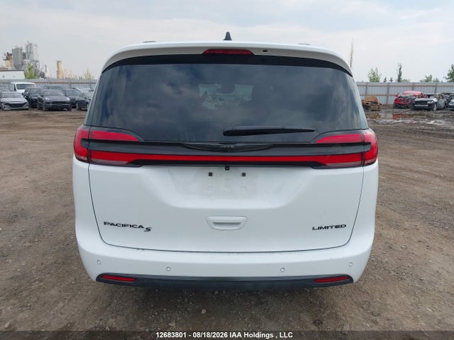 Chrysler Pacifica Limited 2026 2C4RC1GG3TR249877 Image 17