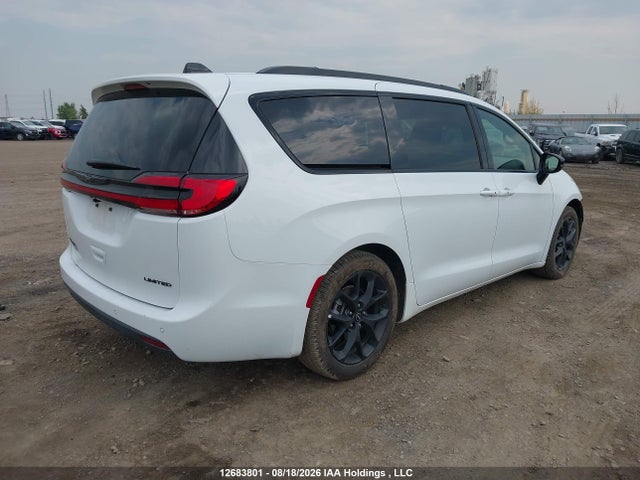 Chrysler Pacifica Limited 2026 2C4RC1GG3TR249877 Image 4