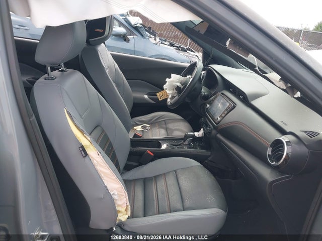 3N1CP5DV3RL549335 Nissan KICKS SR