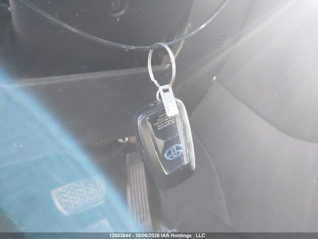 2021 Toyota Rav4 Hybrid Xle მანქანა იყიდება აუქციონზე, vin: 2T3RWRFV8MW123690, აუქციონის ნომერი: 12683844