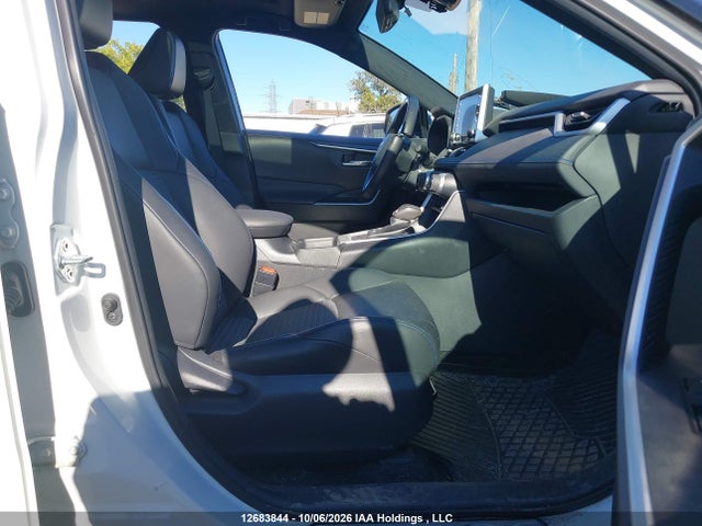 2021 Toyota Rav4 Hybrid Xle მანქანა იყიდება აუქციონზე, vin: 2T3RWRFV8MW123690, აუქციონის ნომერი: 12683844