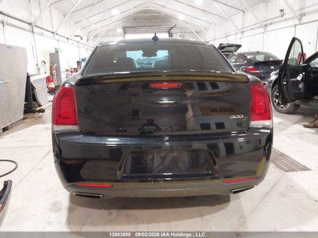 2C3CCABG0JH315256 Chrysler 300 S