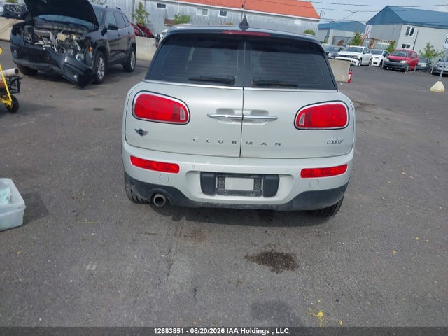 Mini Cooper Clubman All4 2018 WMWLU1C58J2F29409 Image 16