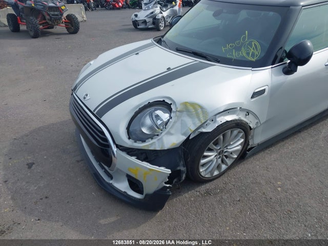 Mini Cooper Clubman All4 2018 WMWLU1C58J2F29409 Image 6