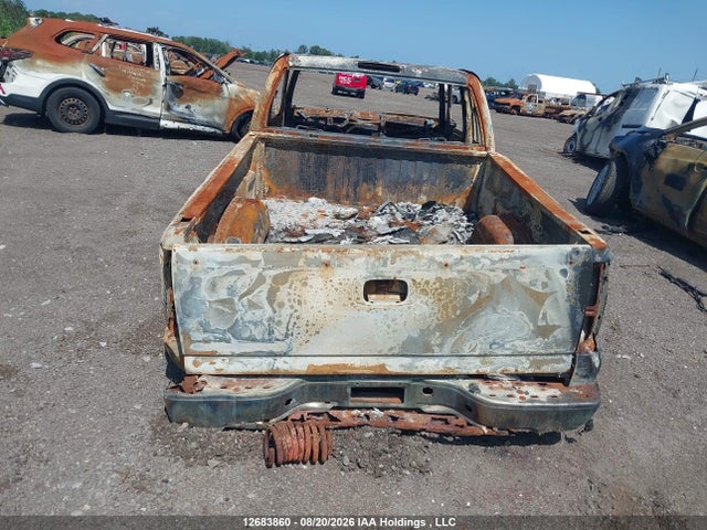 Aukcja sprzedaży 2002 Chevrolet Silverado C1500, vin: 2GCEC19V821380956, numer aukcji: 12683860