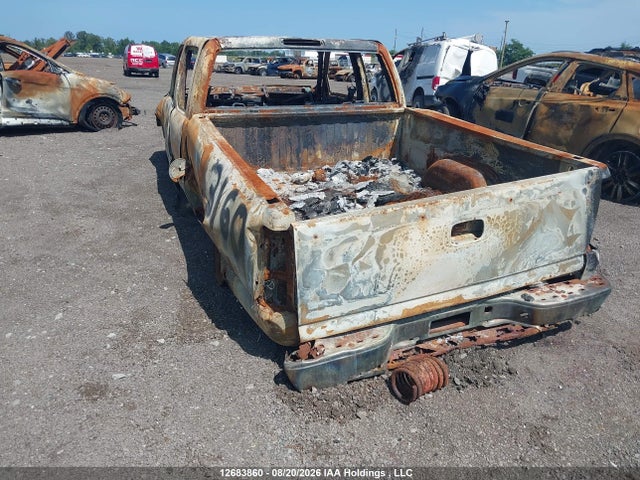 Aukcja sprzedaży 2002 Chevrolet Silverado C1500, vin: 2GCEC19V821380956, numer aukcji: 12683860