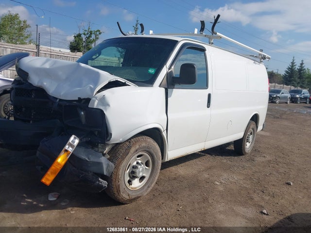 Chevrolet Express 3500 1wt 2016 1GCZGGFF5G1217264 Image 2