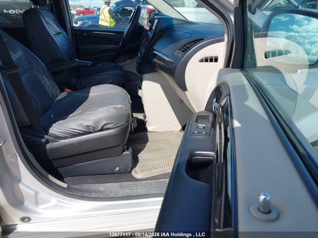 Продажа на аукционе авто 2012 Dodge Grand Caravan Se/sxt, vin: 2C4RDGBG1CR352593, номер лота: 12677117