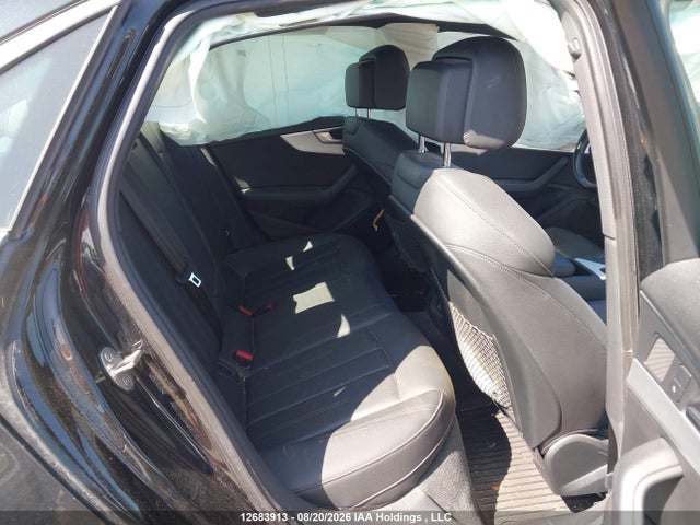 2017 Audi A4 Premium Plus მანქანა იყიდება აუქციონზე, vin: WAUENAF45HN021218, აუქციონის ნომერი: 12683913