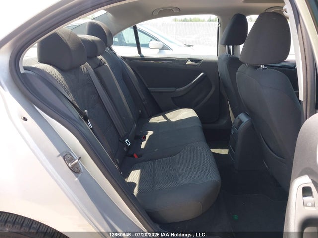 Продажа на аукционе авто 2015 Volkswagen Jetta 1.8 Tsi Comfortline/1.8 Tsi Trendline+, vin: 3VWB07AJ0FM292583, номер лота: 12660846