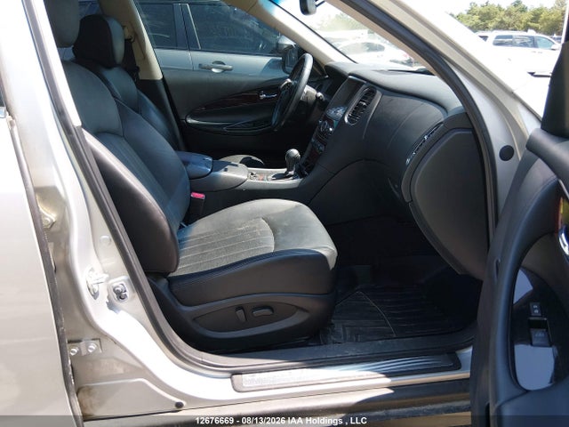 12676669 :رقم المزاد ، JN1BJ0RR1HM405377 vin ، 2017 Infiniti Qx50 مزاد بيع