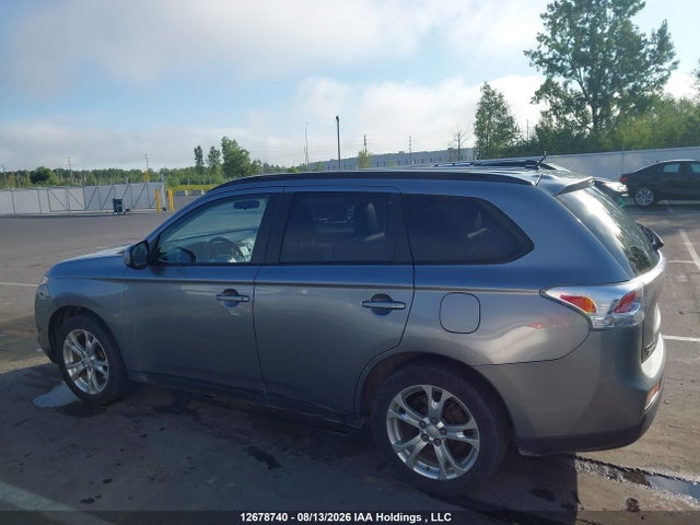 2014 Mitsubishi Outlander Es მანქანა იყიდება აუქციონზე, vin: JA4AZ2A30EZ601503, აუქციონის ნომერი: 12678740