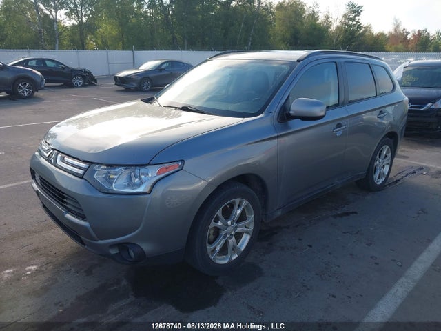 2014 Mitsubishi Outlander Es მანქანა იყიდება აუქციონზე, vin: JA4AZ2A30EZ601503, აუქციონის ნომერი: 12678740