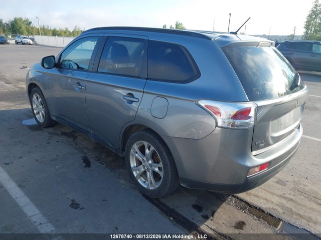 2014 Mitsubishi Outlander Es მანქანა იყიდება აუქციონზე, vin: JA4AZ2A30EZ601503, აუქციონის ნომერი: 12678740