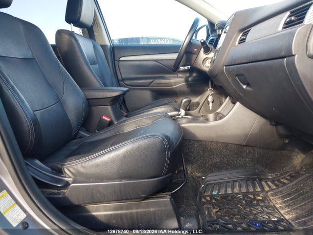 2014 Mitsubishi Outlander Es მანქანა იყიდება აუქციონზე, vin: JA4AZ2A30EZ601503, აუქციონის ნომერი: 12678740
