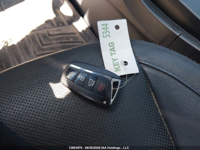 Продажа на аукционе авто 2017 Hyundai Santa Fe Xl Luxury, vin: KM8SNDHF1HU181331, номер лота: 12683976