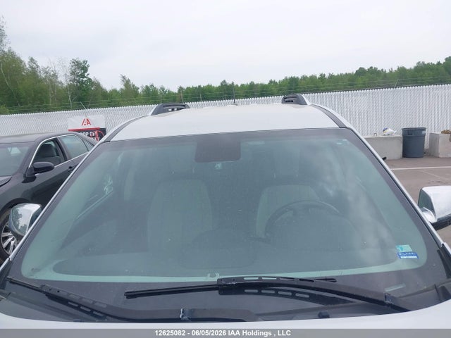 2GKFLUE31G6203044 GMC Terrain Slt