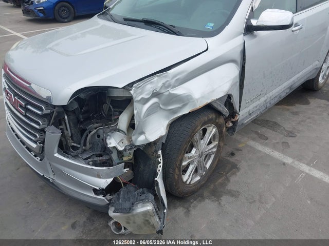 2GKFLUE31G6203044 GMC Terrain Slt
