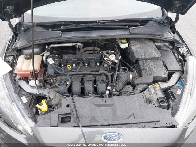 1FADP3M28JL263272 Ford FOCUS SEL
