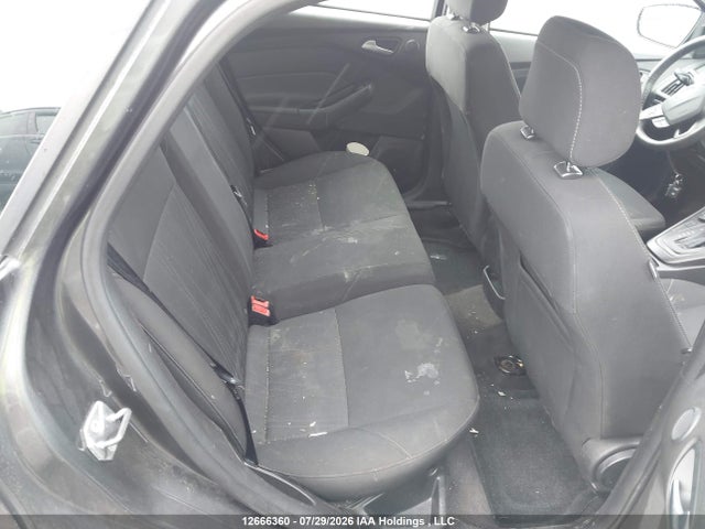 1FADP3M28JL263272 Ford FOCUS SEL