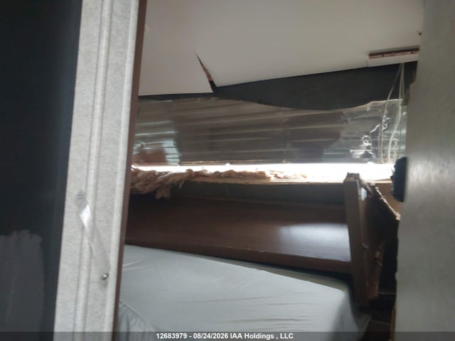 Prowler Trailer 2015 5SFPB3324FE286550 Image 8