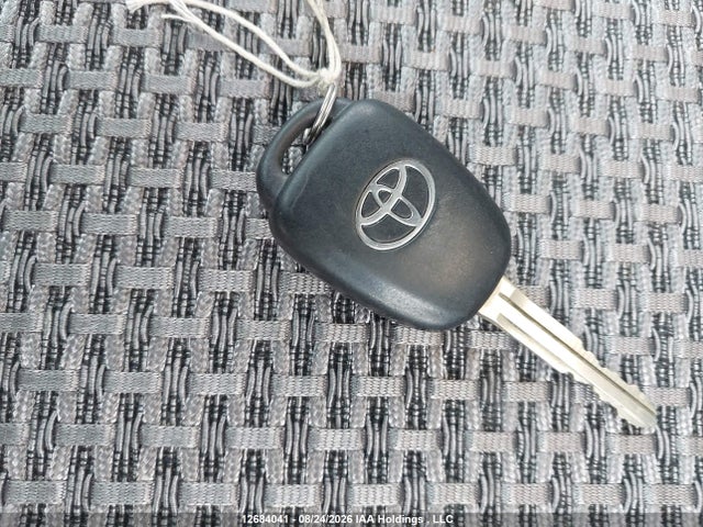 Продажа на аукционе авто 2017 Toyota Rav4 Le, vin: 2T3BFREV4HW690939, номер лота: 12684041