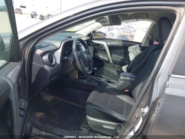 Продажа на аукционе авто 2017 Toyota Rav4 Le, vin: 2T3BFREV4HW690939, номер лота: 12684041