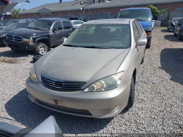 12684060 :رقم المزاد ، 4T1BE32K65U049340 vin ، 2005 Toyota Camry مزاد بيع