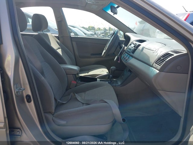 12684060 :رقم المزاد ، 4T1BE32K65U049340 vin ، 2005 Toyota Camry مزاد بيع