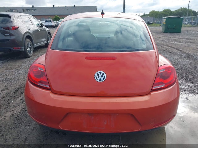 3VWJ07AT6GM621141 Volkswagen Beetle Se/sel