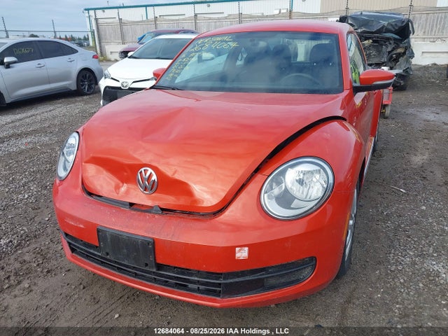 3VWJ07AT6GM621141 Volkswagen Beetle Se/sel