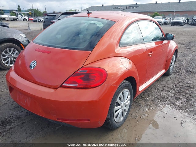 3VWJ07AT6GM621141 Volkswagen Beetle Se/sel