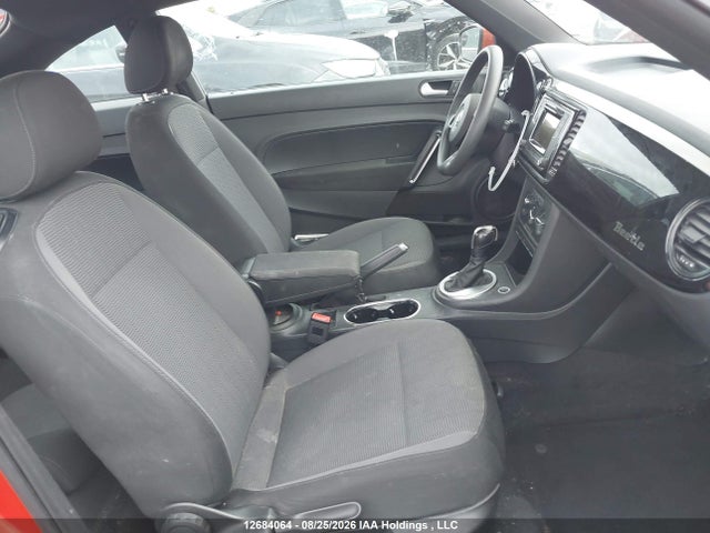3VWJ07AT6GM621141 Volkswagen Beetle Se/sel