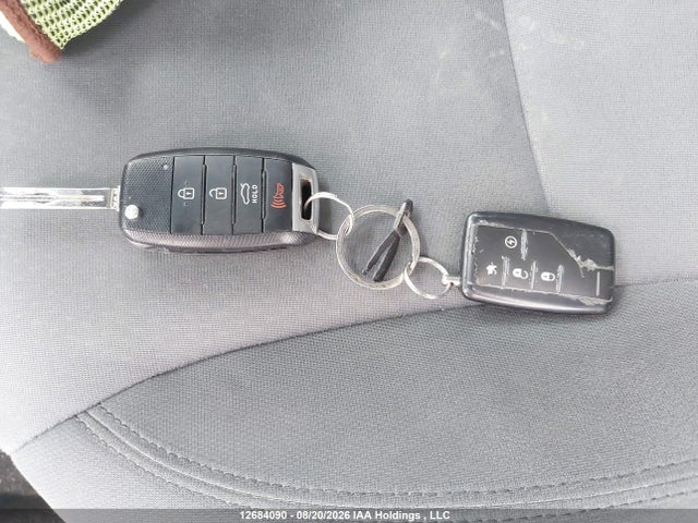 KIA Optima Lx 2015 KNAGM4A75F5564855 Image 11